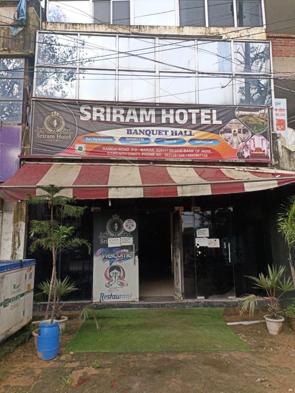 Sri Ram Hotel Room